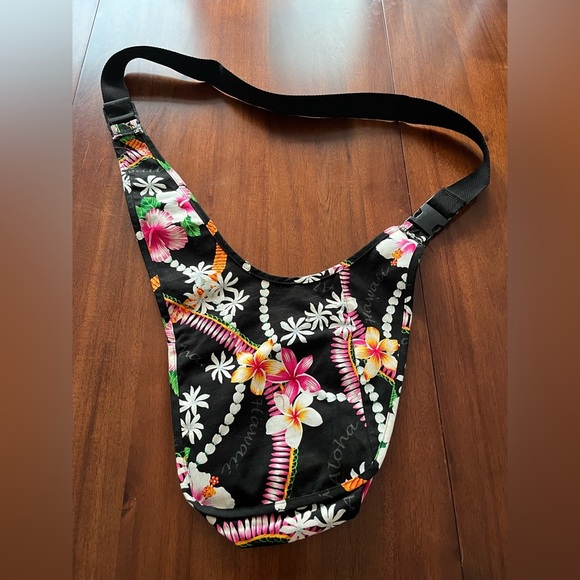 Local Design Black Floral Crossbody Bag with multiple pockets - Picture 3 of 11